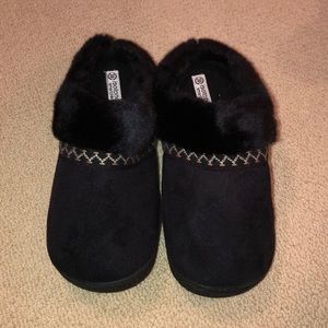 Women’s slippers